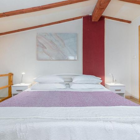 Holiday Home Nadia Pula Exterior foto