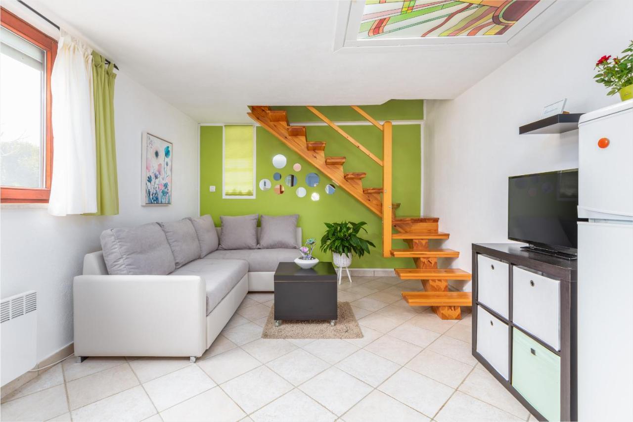 Holiday Home Nadia Pula Exterior foto