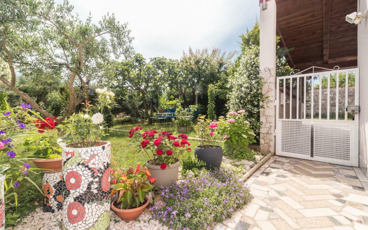 Holiday Home Nadia Pula Exterior foto