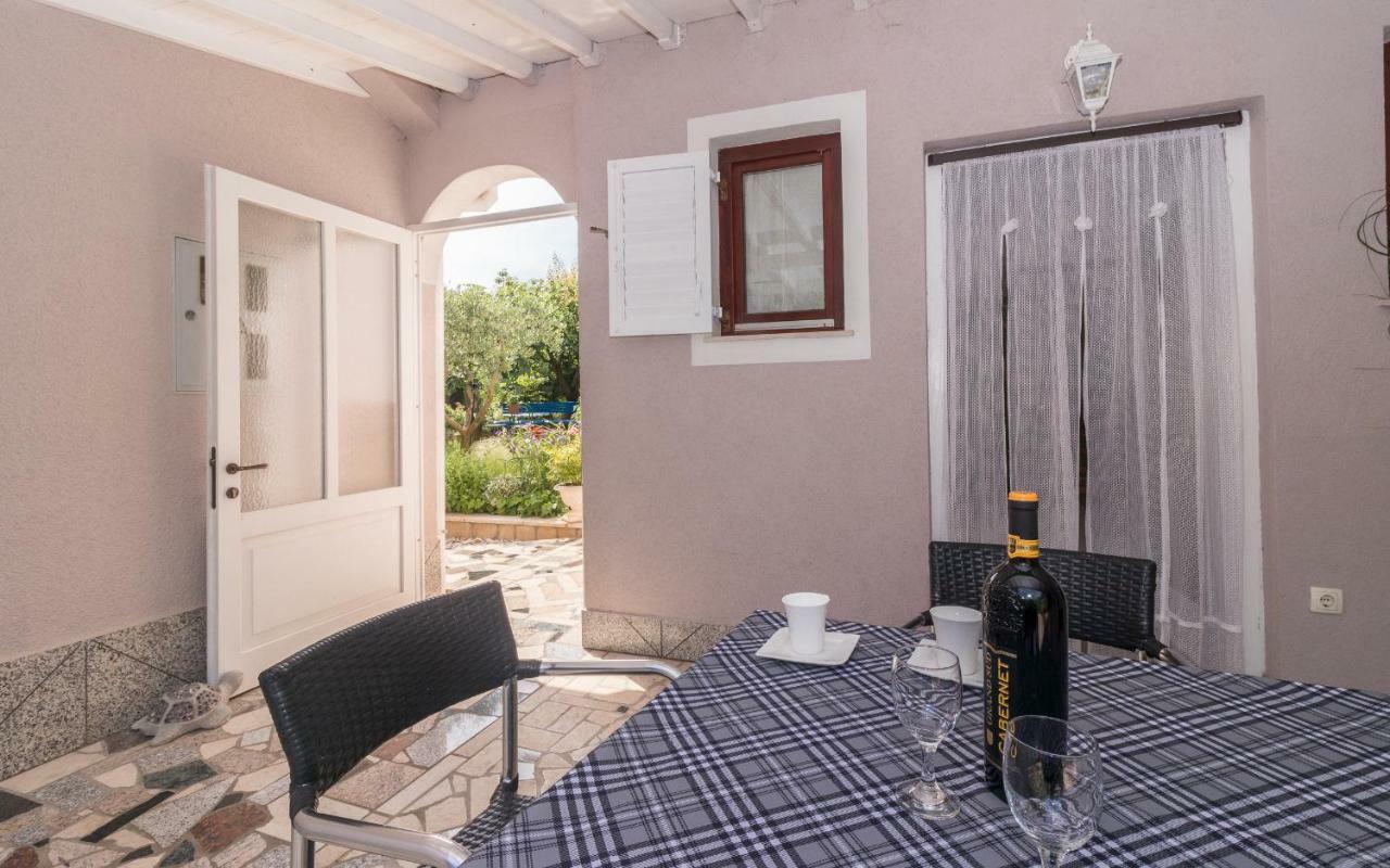 Holiday Home Nadia Pula Exterior foto