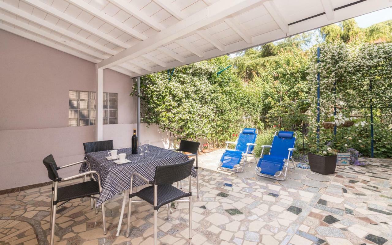 Holiday Home Nadia Pula Exterior foto