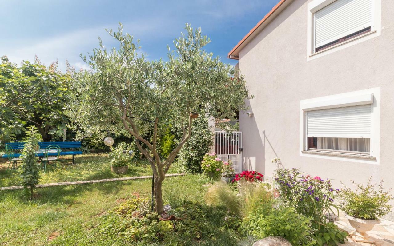 Holiday Home Nadia Pula Exterior foto